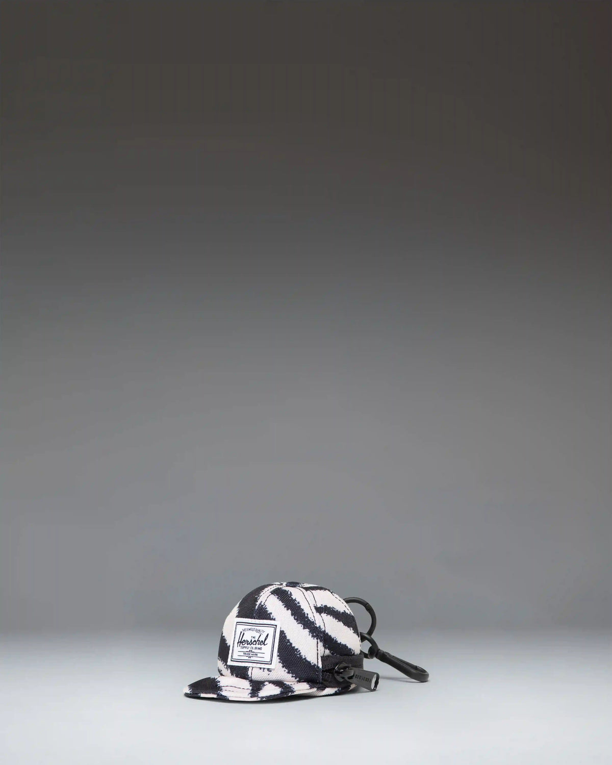 Sylas Classic Cap Bag Charm
