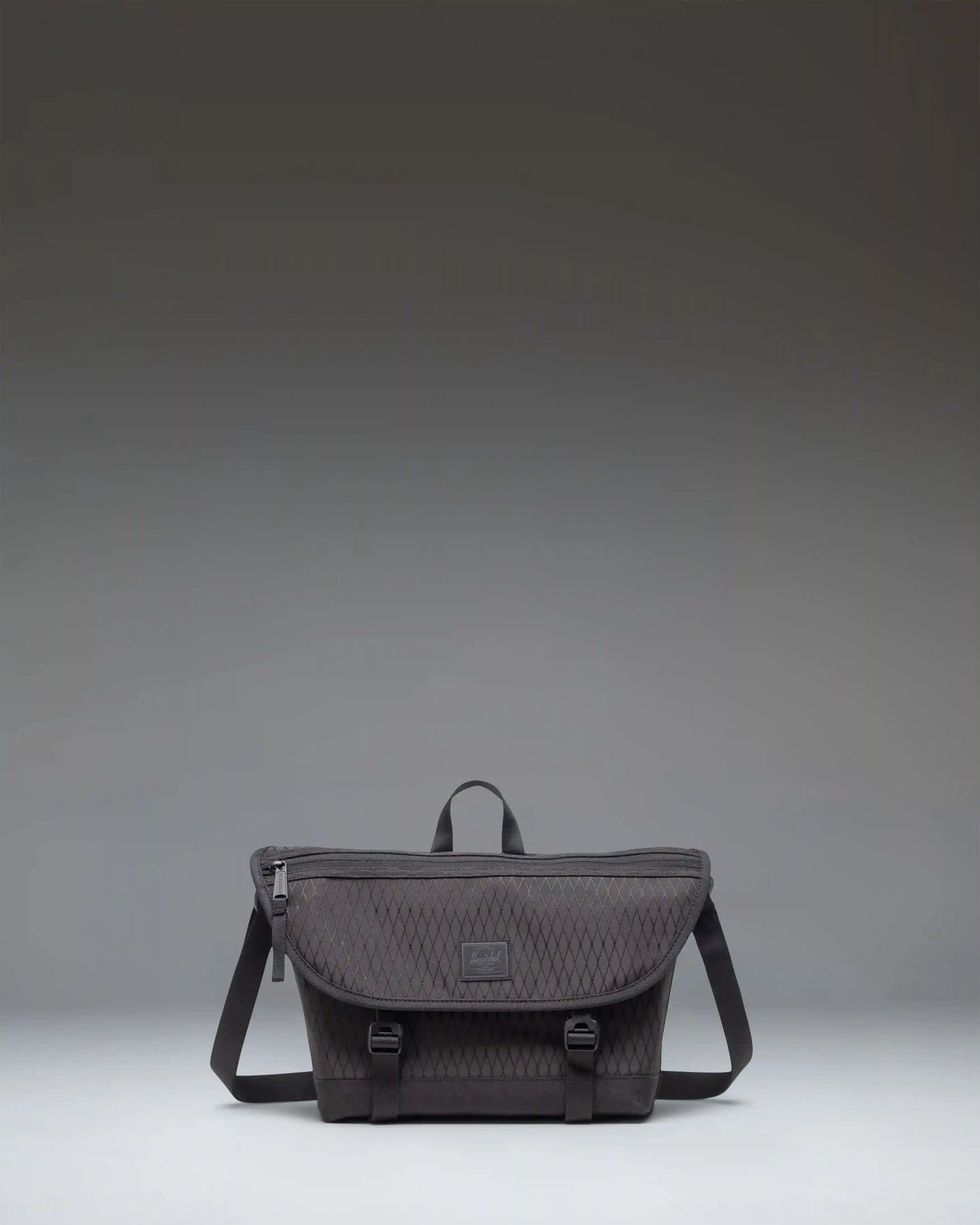 Cove Messenger Small